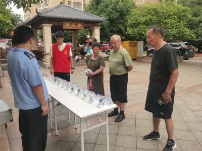 咸安区：开展禁毒宣传    筑牢群众防毒意识