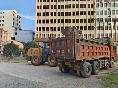 8 吨建筑垃圾“清零”！咸安开启城市“美颜”行动