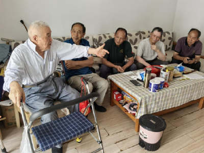 万年路社区：情暖退伍老兵 传承红色信仰