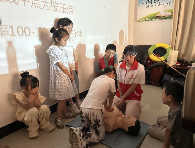 同心健康服务团“送教上门” 防溺水课守护暑期安全