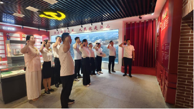 汀泗桥镇：庆七一“沉浸式”学党史 非公企业党员重温“铁军”荣光