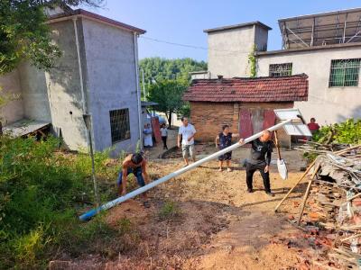 高桥镇澄水洞村：点亮村湾，温暖民心！