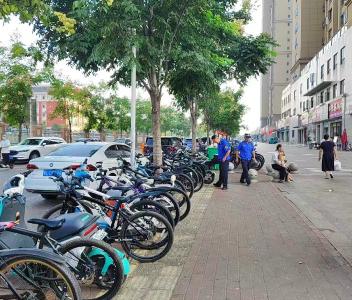 咸安城管“绣花功夫”治理城市顽疾，提升群众幸福感