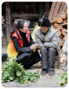 咸安区民政局：“桂乡管家”+社会志愿服务织密关爱网 守护1339名独居老人幸福晚年