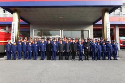 省总工会“送温暖”活动走进咸安