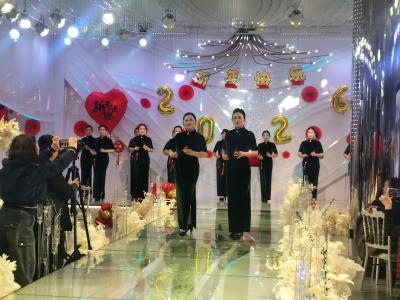 咸安区旗袍文化艺术协会举办迎新晚会