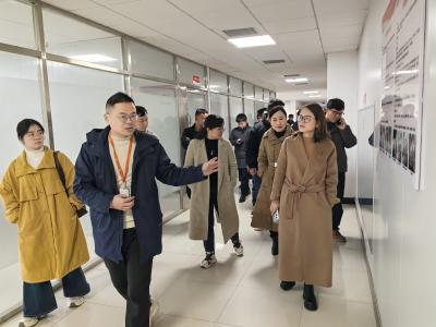 咸安区举办返乡创业对接暨农特产品推介活动 赋能乡村振兴