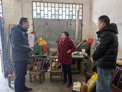 新春送暖 关爱同行  —区委社会工作部开展新春走访慰问暨 “五访五看”活动