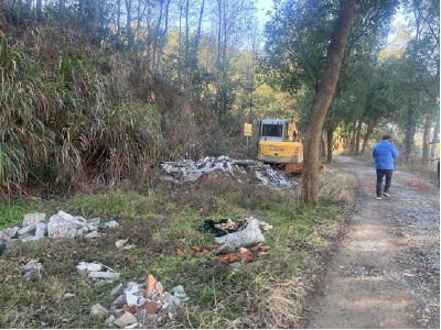 西河社区:开展双龙山环境整治 打造生态宜居美丽家园