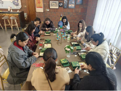 区人社局开展庆“三八”国际妇女节主题活动