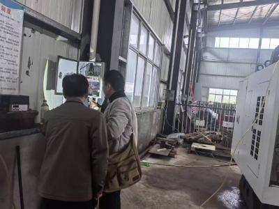 专家上门查隐患 安全服务到家门口 ——广东畈村以专业力量筑牢企业安全防线