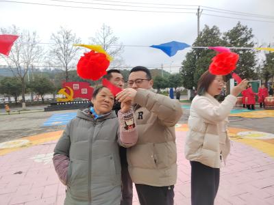 青龙社区：龙腾闹元宵  邻里共团圆