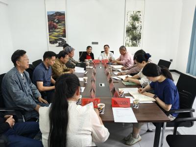 聚共识、亮计划、鼓干劲 咸安区文联召开各协会主席座谈会