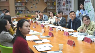 咸安：静读时光里，他们用一本书照亮管理之路
