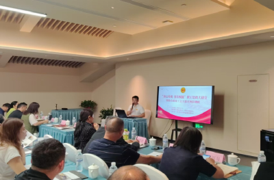 区总工会：这场教育系统培训交流活动擦出“思想的火花”