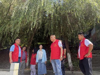 咸安区实验学校教育集团开展淦河沿岸防溺水专项巡查