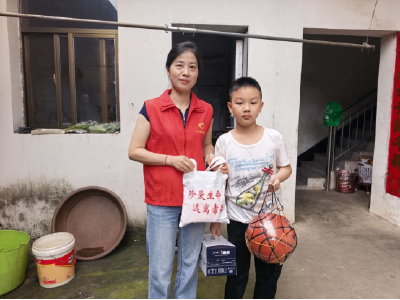永安：无毒伴童心 关爱暖六一（殷桂芳、黄琴）