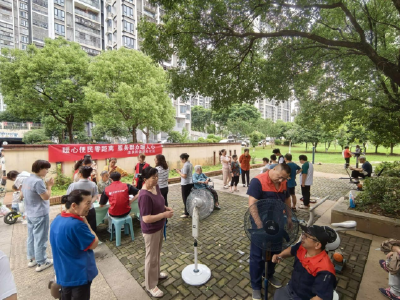 温泉街道银桂社区：暖心便民零距离 服务群众暖人心  