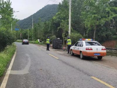 雨后，曾都区交通运输局排查道路交通安全隐患……