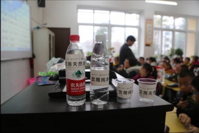 恩施市开展青少年“生命之水”科普课堂活动