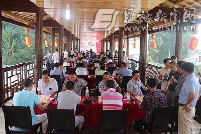 90余名象棋爱好者齐聚麂子渡争当“棋王”
