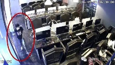 通宵上网的童鞋请注意：小心有人瞄上你的……