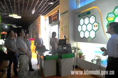 市政协视察我市硒产品产销体系