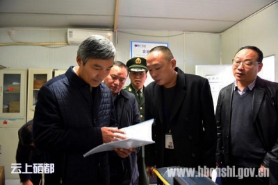 省安监局检查组赴恩施市检查安全生产工作