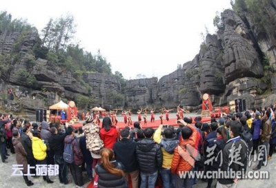 国内20多家旅行社集中“采购”恩施年俗产品