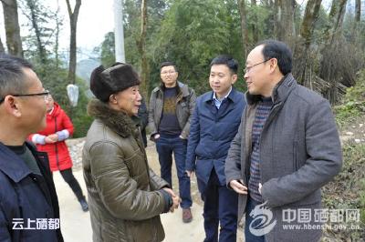 州委组织部赴恩施市看望慰问组织工作干部