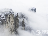 （锐眼看恩施）雪润峡谷如水墨