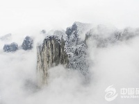 （锐眼看恩施）雪润峡谷如水墨