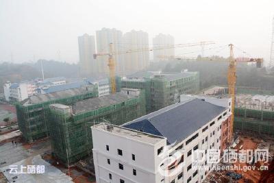 鏖战正酣建新校
