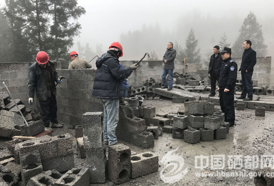 太阳河：严守违规建房“红线”