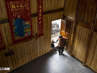 旅游扶贫促旧铺变“热炕”