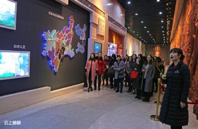 市城管局：女职工别具一格庆祝妇女节（图）