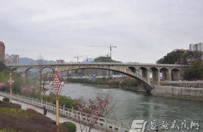 红江桥改造完工：车辆和行人暂不能通行（图）