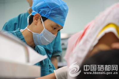 恩施援外医生 诠释大爱无疆