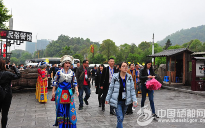 范建生：东西部协作谱写恩施旅游扶贫新篇章
