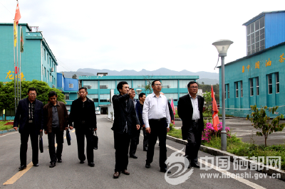 郑开国到恩施市专题调研企业发展