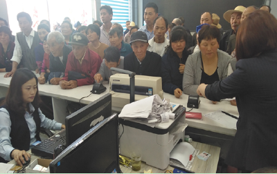 沙地：激活发放“一卡通” 便民服务“一条龙” 