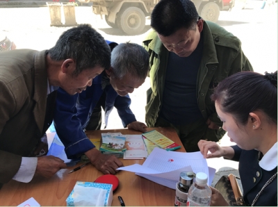 板桥:集中发放社保卡，贴心服务被点赞 