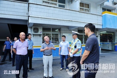 省督查组督查恩施市治理货车非法改装和超载超限工作