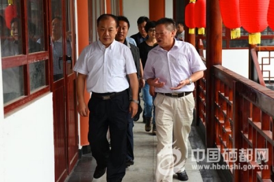江夏区政协调研组来恩施市考察特色小镇建设情况（图）