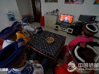 恩施市社会各界收听收看十九大开幕会直播