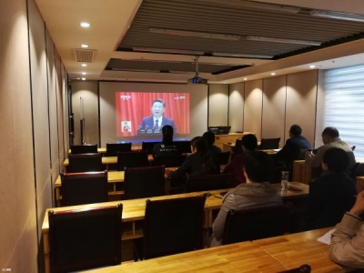 市供销社：组织收看党的十九大开幕盛况