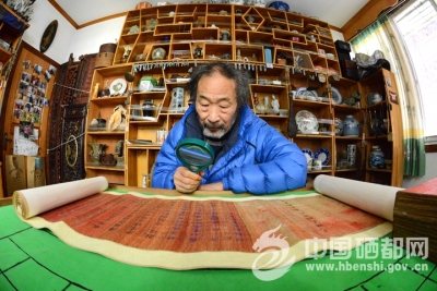 7旬老人收万件藏品欲办民间博物馆