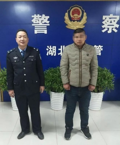 一男子驾车拒不接受检查 阻碍民警执行职务被拘留