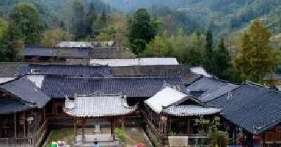 深山里的奇迹 探访鄂西古村寨罕见土家吊脚楼群