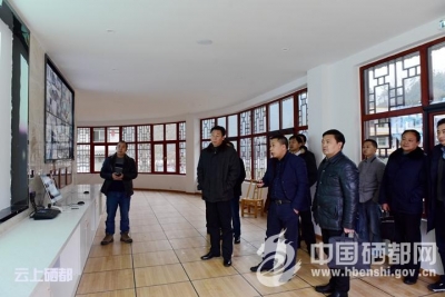 州领导夏锡璠到龙凤镇调研茶叶产业发展情况